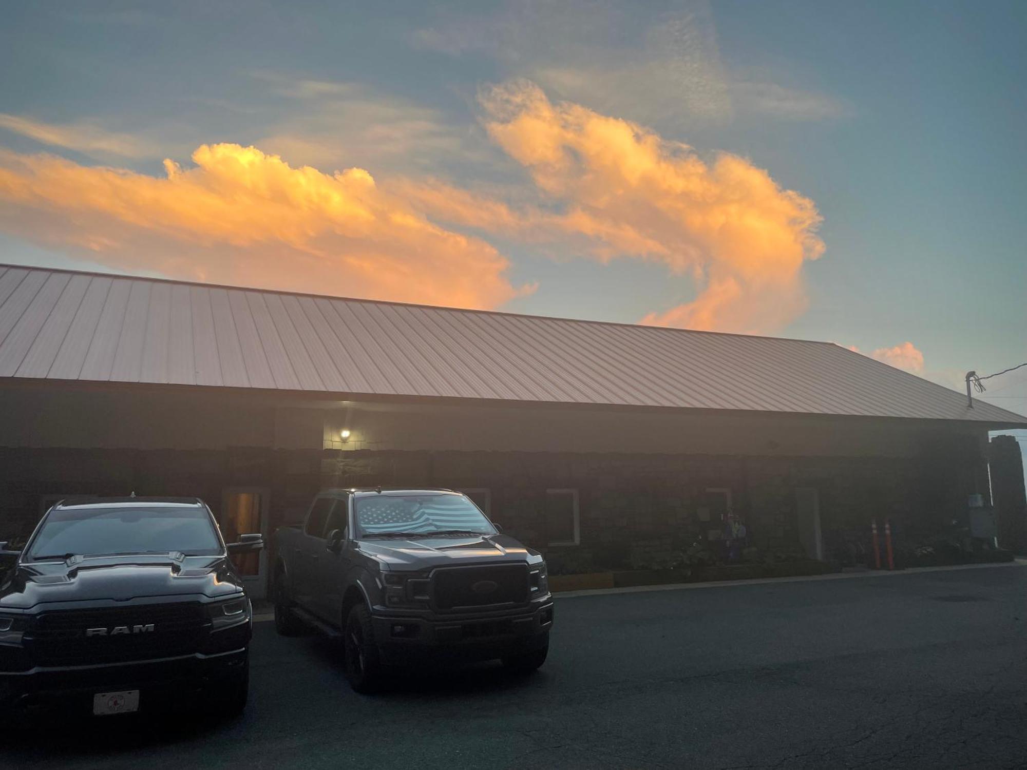 Skyline Village Inn Spruce Pine Exterior foto